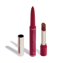 O produto apresentado na imagem é um batom da marca Niina Secrets Eudora, de cor rosa vibrante. São dois produtos em um: uma lapiseira delineadora com a ponta afiada e o batom em formato stick, com embalagem também rosa e detalhes dourados.