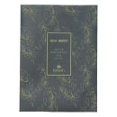 Sachê perfumado Goji Berry da marca Kailash, com 20 g (0,7 oz), em embalagem de papel cinza com estampa de folhas em tons de verde.
