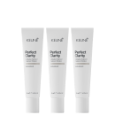 Três tubos brancos da linha Keune Perfect Clarity, um tratamento esfoliante com ácido alfa-cetoacídico. Cada tubo contém 35 ml do produto e apresenta o nome da linha e do ingrediente ativo em destaque.