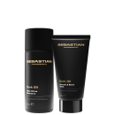 Dois produtos da marca Sebastian Professional: um frasco preto de Shampoo Silky Shine e um tubo preto de Máscara Smooth & Shine, ambos da linha Dark Oil, com rótulos em dourado.