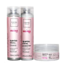 Shampoo, condicionador e máscara, todos com embalagens plásticas cilíndricas. As embalagens do shampoo e condicionador têm 250ml cada, enquanto a máscara tem 200ml. As cores predominantes são branco e rosa claro.