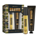 Deo colônia de 30ml em um frasco cilíndrico dourado, um creme de barbear de 80g em um tubo preto, e ambos os itens estão embalados em uma caixa com estampa camuflada verde e marrom.