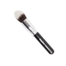 O produto apresentado na imagem é um pincel de maquiagem kabuki da Ruby Rose. O pincel possui um cabo preto e uma ponta arredondada com cerdas macias e claras. O nome da marca "Ruby Rose" está impresso no cabo do pincel em letras brancas.