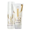 Dois produtos da linha Oil Reflections da Wella Professionals: um frasco de shampoo luminoso e um tubo de condicionador instantâneo luminoso, ambos com embalagens brancas e detalhes dourados.