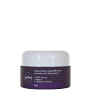 A imagem mostra o creme facial redensificador noturno com Resveratrol da marca Piatan Natural. Sua embalagem é roxa com tampa branca. Rótulo roxo na parte inferior com informações do produto em texto branco: "98,6% natural, vegano, combate a flacidez".