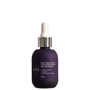 Sérum facial da marca Piatan Natural. Frasco de vidro roxo com conta-gotas branco. Rótulo roxo com texto em português descrevendo o produto como "Sérum facial diurno antienvelhecimento com Resveratrol, 98,6% natural, vegano, prevenção às rugas".