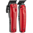 São dois aparelhos de corte de cabelo profissionais da marca BaBylissPRO. Os aparelhos têm um design ergonômico, com corpo vermelho brilhante e detalhes pretos. Apresentam lâminas largas com dentes finos para um corte preciso.