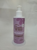 Creme hidratante da linha Cheiro Brasil, destinado especificamente para mulheres maduras. O texto no rótulo indica que o produto é natural e artesanal, com 150ml de volume.