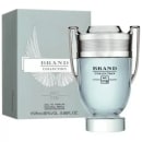 A imagem mostra o perfume Brand Collection N. 116 e sua caixa. A embalagem é retangular em tom prateado e o frasco é uma embalagem elegante que lembra um troféu prateado.