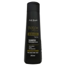 Shampoo engrossador de fios da linha Botox Hair da marca Verde Brasil Cosméticos. Embalagem de 390ml. Rótulo com texto "Blindagem" em destaque amarelo, além de informações como "Shampoo Engrossador dos Fios", "Ácido Hialurônico", "Phlorotex", "Vegano".