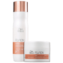 Shampoo e máscara de tratamento da linha Fusion da Wella Professionals. O shampoo vem em um frasco branco com a parte superior rose gold metálico com volume de 250ml. A máscara de tratamento de 150ml.