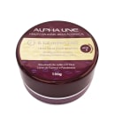 É um produto de tratamento capilar da linha Alpha Line. A embalagem é um pote redondo de cor vinho, com detalhes em branco. Na tampa, há o logotipo "Alpha Line" e o texto "Minuto Saudável Redução Radical". No rótulo, está escrito B.T.X Ultra Liso