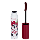 Máscara para cílios em embalagem cilíndrica branca com rótulo vermelho e ilustração de um panda. Acompanha aplicador de máscara com cerdas vermelhas e cabo preto, dentro de um estojo vermelho cilíndrico.