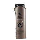 Frasco de shampoo premium da marca Sillage, com design moderno e elegante em tons de cinza. O rótulo destaca o nome da linha "Curl-Revealing" e apresenta detalhes gráficos em espiral, indicando seu propósito de realçar os cachos.