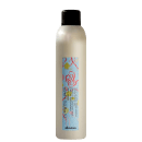 Spray fixador More Inside, da marca Davines.