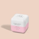 A tampa apresenta uma ilustração em preto e branco de uma vaca. O texto na base rosa diz "Oboticário CUIDE-SE BEM". Abaixo da ilustração, a frase "Quem disse, Berenice?". O produto tem uma aparência minimalista, com cores suaves de branco e rosa.