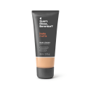 Frasco de base líquida matte da marca Quem Disse, Berenice? na cor bege, com rótulo preto e branco destacando o nome da marca e o efeito "insta matte" do produto.