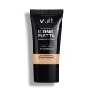 Bisnaga preta da marca Vult contendo Base Líquida Iconic Matte com acabamento natural, longa duração e cobertura média, sem transferência e com Tecnologia Pro-Finish.
