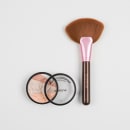 Kit Iluminador + Pincel Leque
