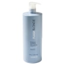 Shampoo matizador anti-amarelado London Cosméticos. O rótulo exibe o nome do produto "Flashblonde" em letras brancas. O frasco possui um dispensador na parte superior, facilitando a aplicação do produto.