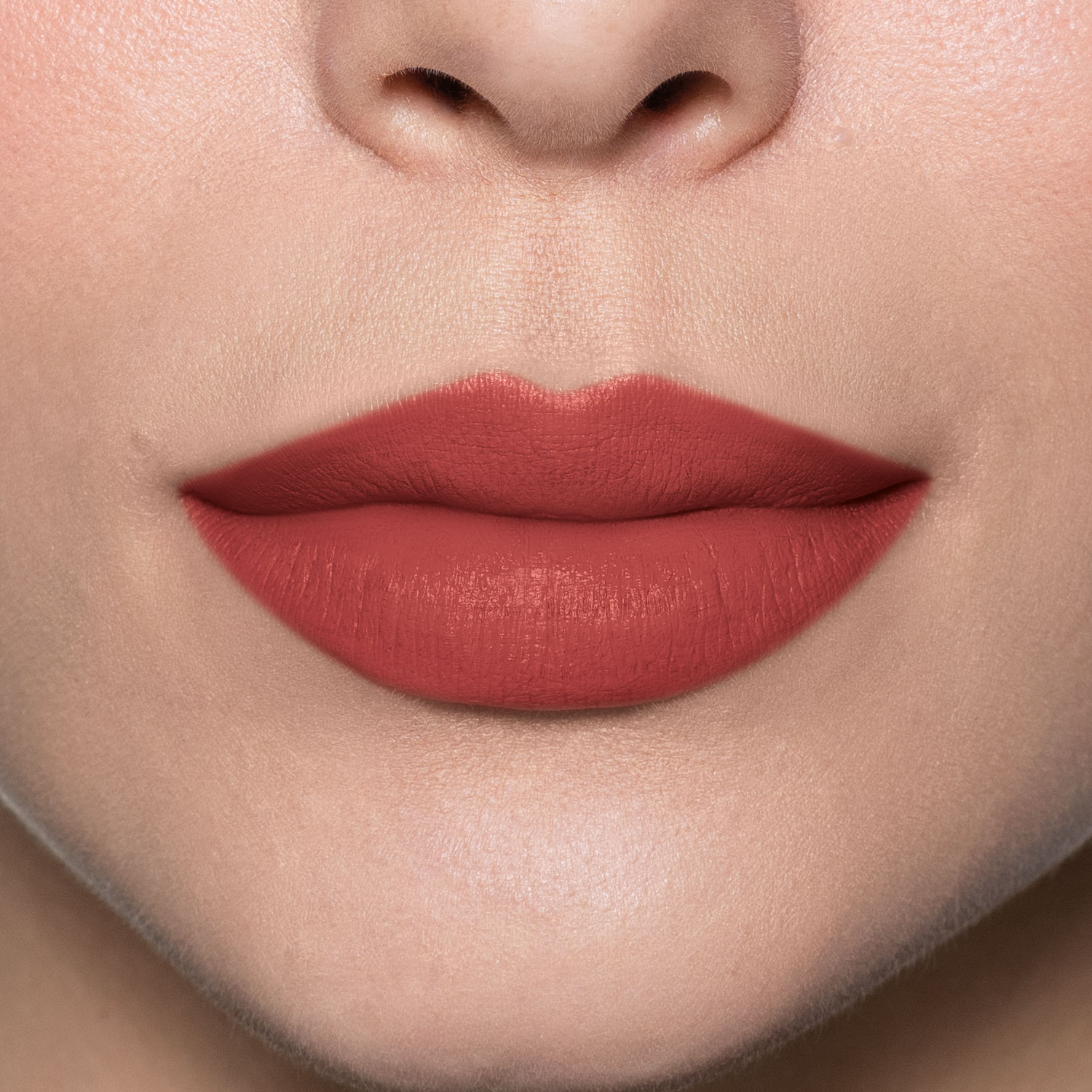 Combo Sofisticada e Destemida: Batom Alaranjado 3,4g + Case Dourado