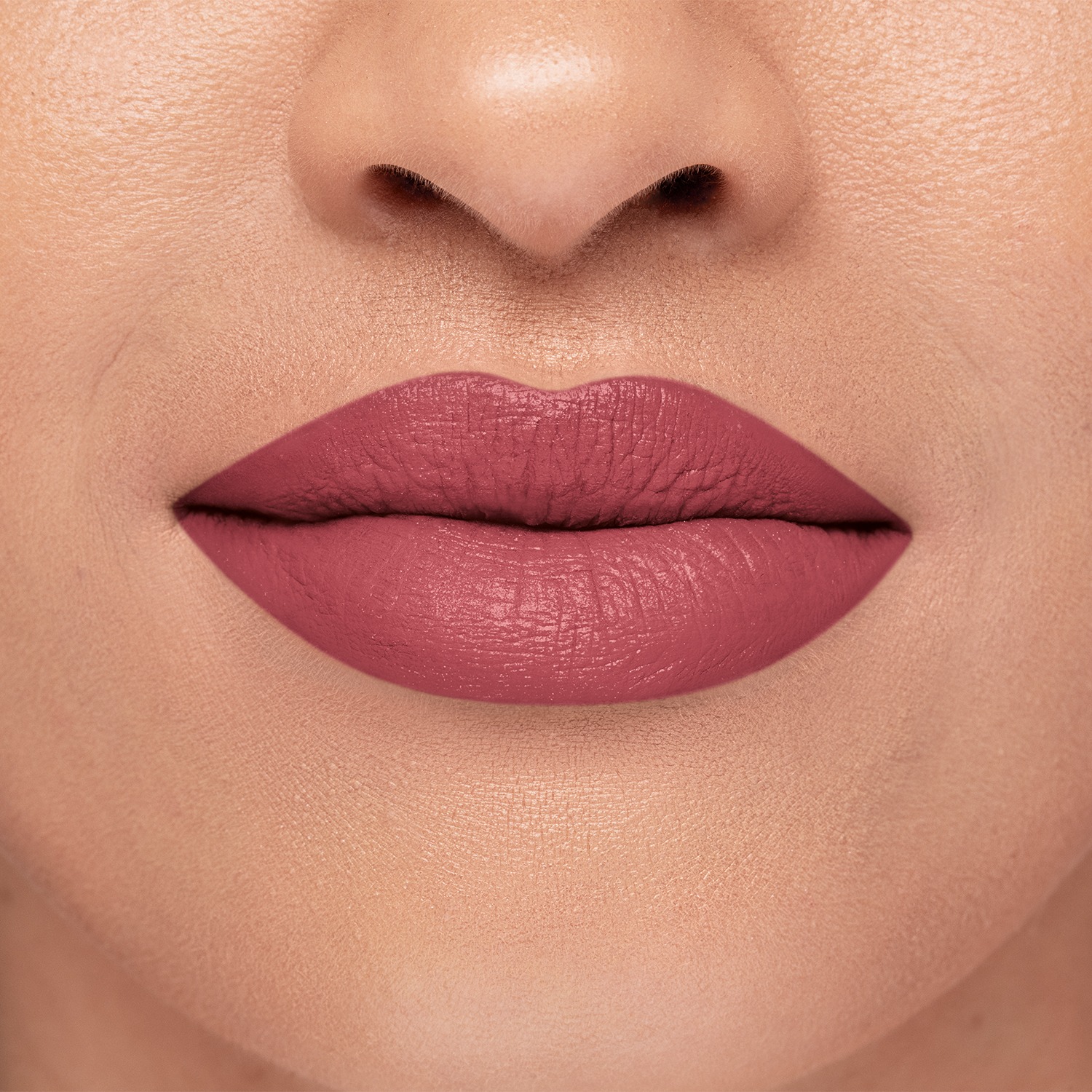 Combo Chique e Incomparável: Batom Malva 3,4g + Case Preto