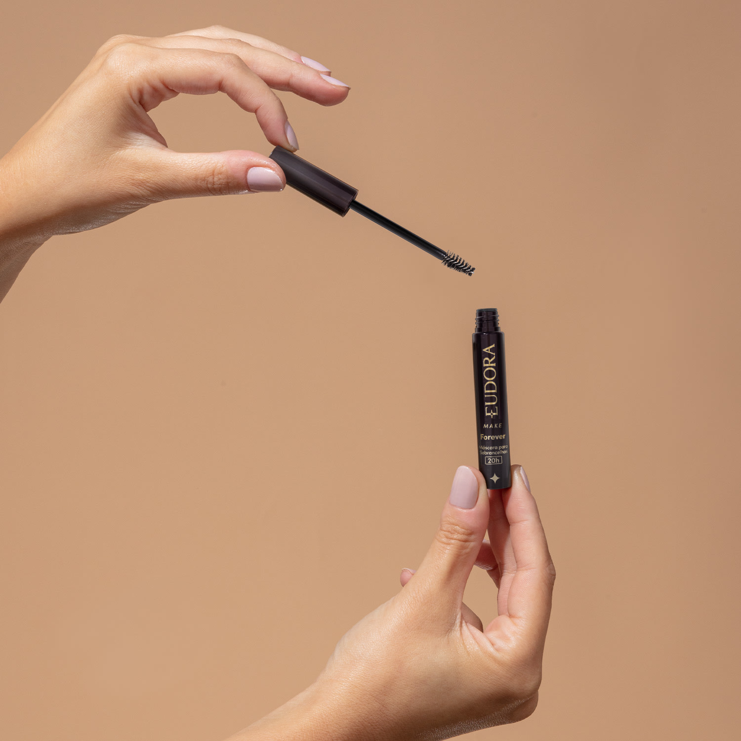 Máscara de Sobrancelhas Incolor à prova d'água Eudora Make Forever 4g