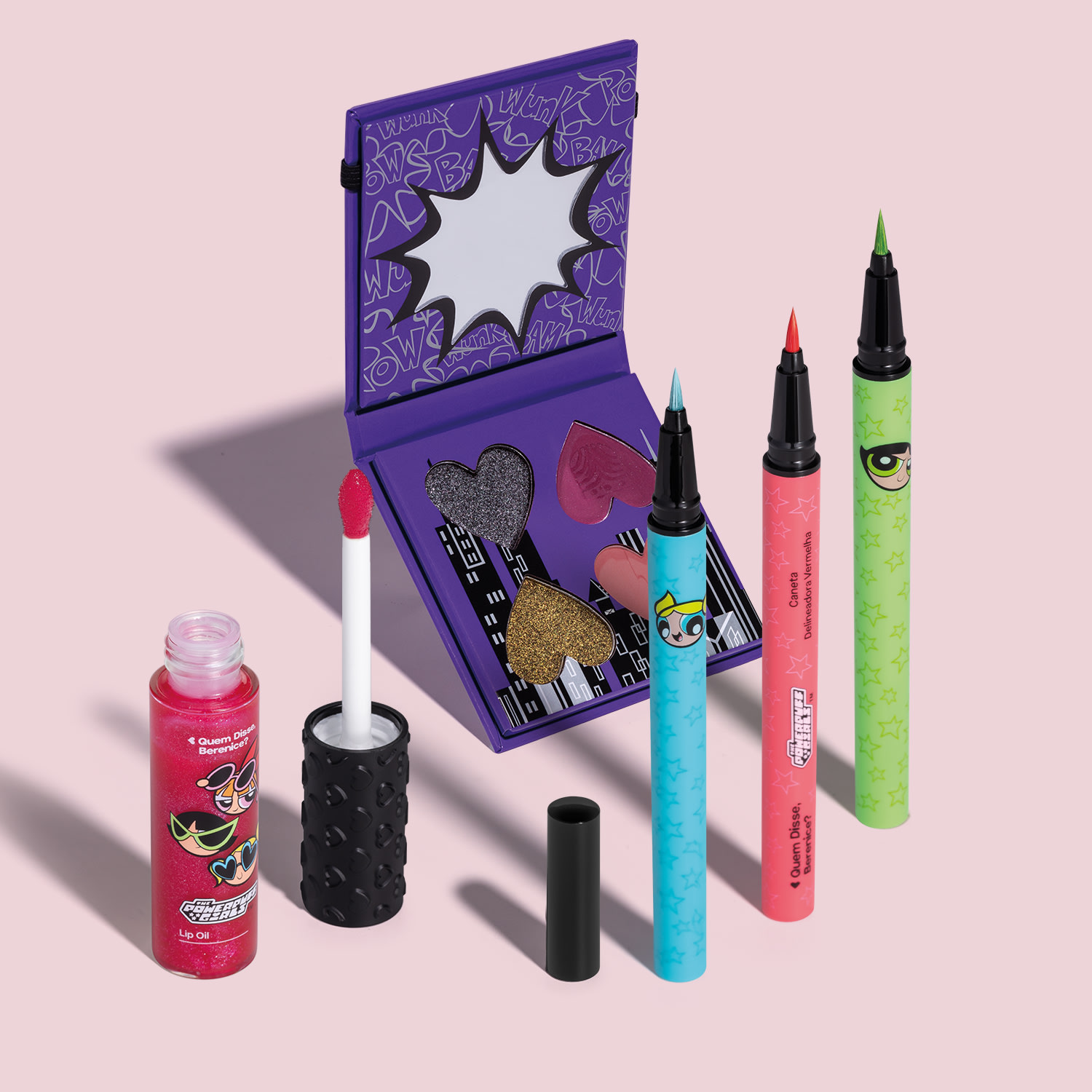 Combo QDB As Meninas Superpoderosas: Mini Paleta de Sombras 4g + 3 Canetas Delineadoras 0,4g cada + Lip Oil Translúcido 9,5ml