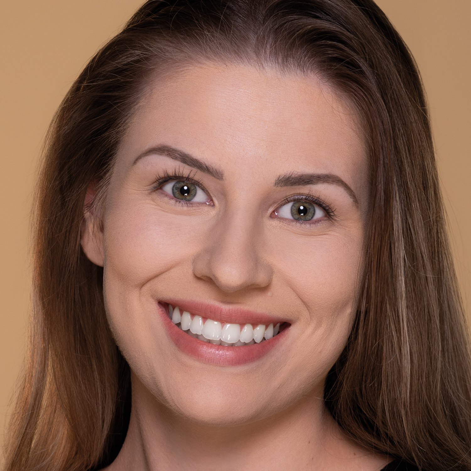 Base Líquida Cor 10 com FPS 80 Make B. Retinol H+ 26g