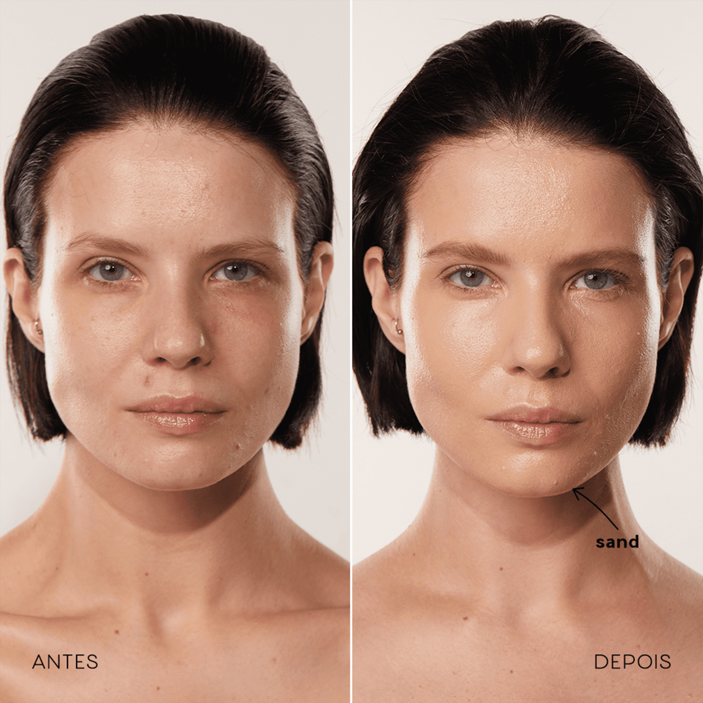 São duas fotos lado a lado de uma mulher, antes e depois de aplicar a base na cor Sand. A foto "Antes" mostra seu rosto natural, com algumas imperfeições na pele. A foto "Depois" apresenta sua pele com uma aparência mais uniforme.
