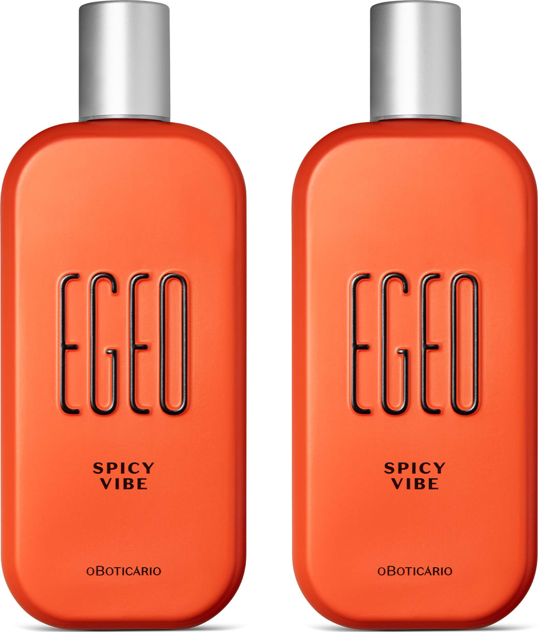 Imagem de dois vidros de desodorante colônia Egeo Spicy Vibe, em embalagem laranja com cantos arredondados, tampa prateada e rótulo em letras pretas. Cada recipiente traz 90ml da fragrância.
