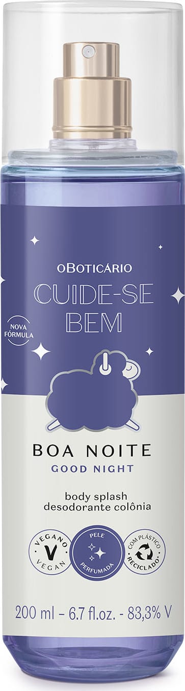 Frasco cilíndrico transparente com líquido azul claro, pulverizador prateado, tampa transparente e rótulo azul escuro e branco com ovelhinha ilustrada contendo 200ml de body splash da marca Cuide-se Bem Boa Noite.