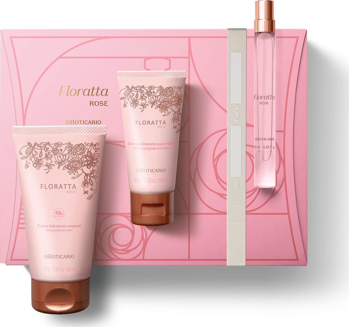 Quatro itens Floratta Rose em tons de rosa, vinho e dourado: caixa de presente com ilustrações geométricas[, tubo de 10ml com borrifador prateado de desodorante colônia e duas bisnagas, uma de creme hidratante corporal e creme hidratante para as mãos.