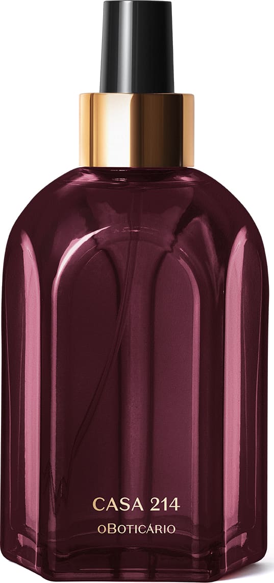 Vidro de aromatizador spray Casa 214 Figo Magnífico com design geométrico em tom de roxo e detalhes dourados no rótulo. Embalagem elegante e sofisticada, com tampa preta.