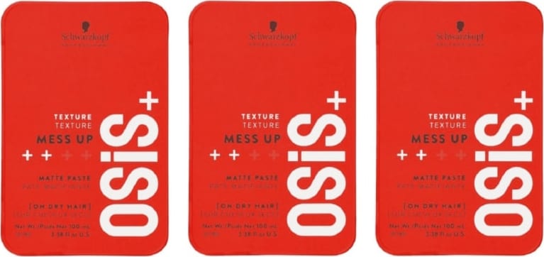Três embalagens vermelhas de Schwarzkopf Professional, com rótulos exibindo o nome "Texture Mess Up"