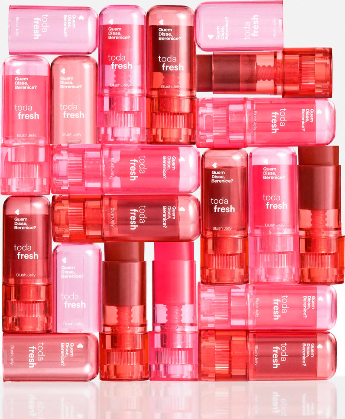 Diversas embalagens do blush jelly Toda Fresh Quem Disse, Berenice? empilhados.