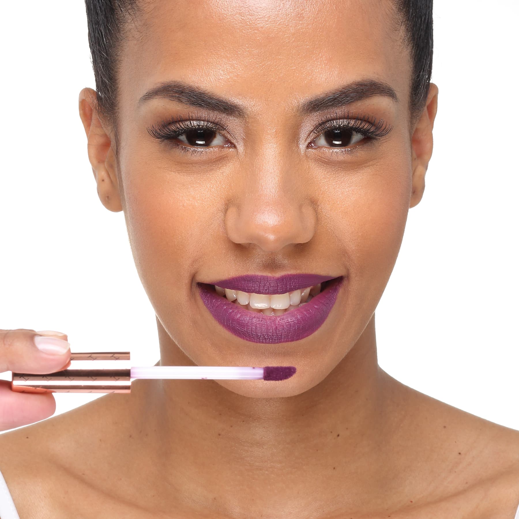 Hot MakeUp Kiss Me More KL12 The Party - Batom Líquido Matte 2,2g
