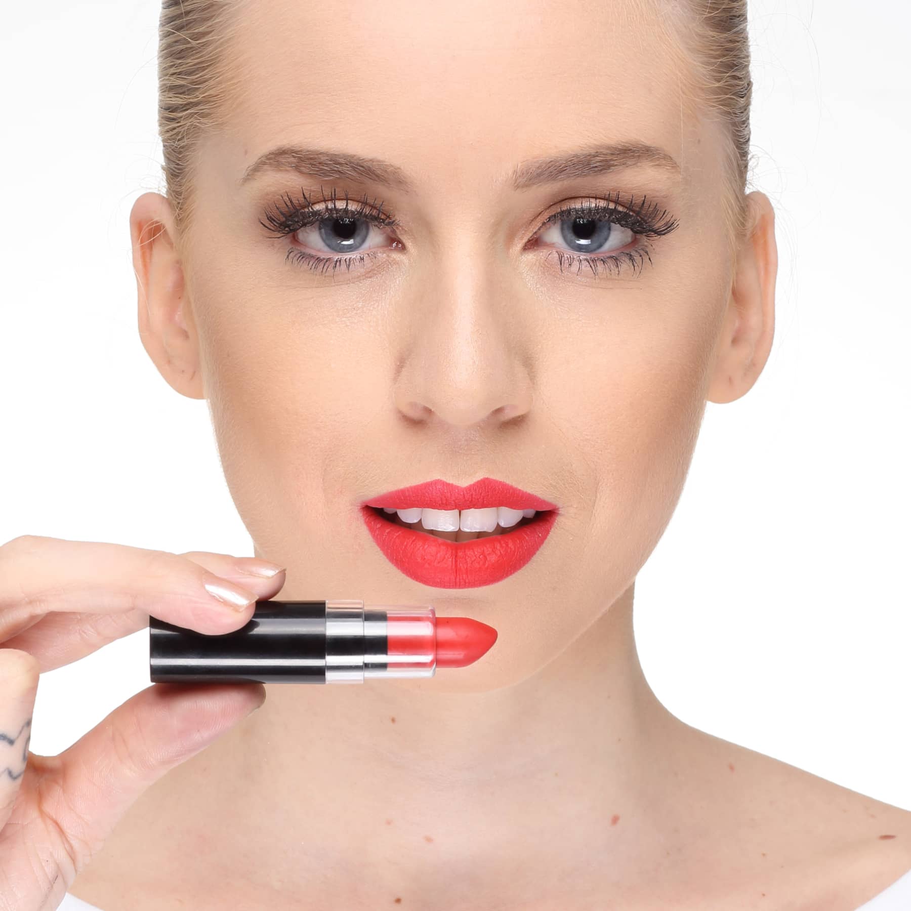 Vult Make Up 12 - Batom Matte 3,5g