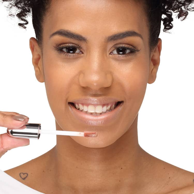 Revlon Ultra HD Glow - Batom Líquido Metálico 5,9ml