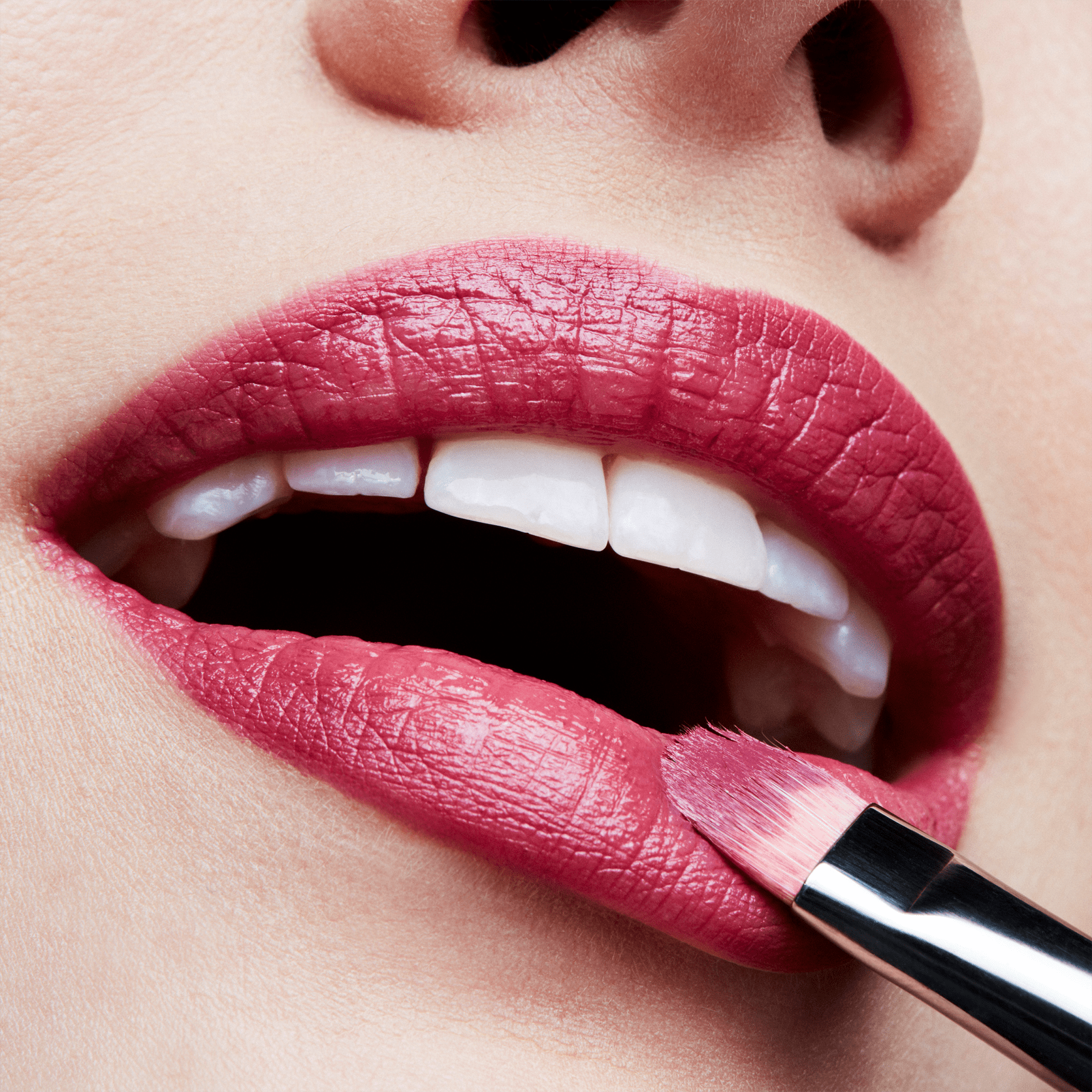 M·A·C Satin Lipstick Captive - Batom Cremoso 3g