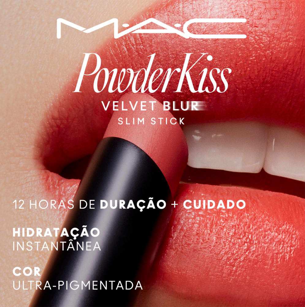 A imagem mostra a boca de uma mulher passando o batom e, em cima da imagem, com letras brancas, informações sobre marca, linha, tipo de produto e duração nos lábios.