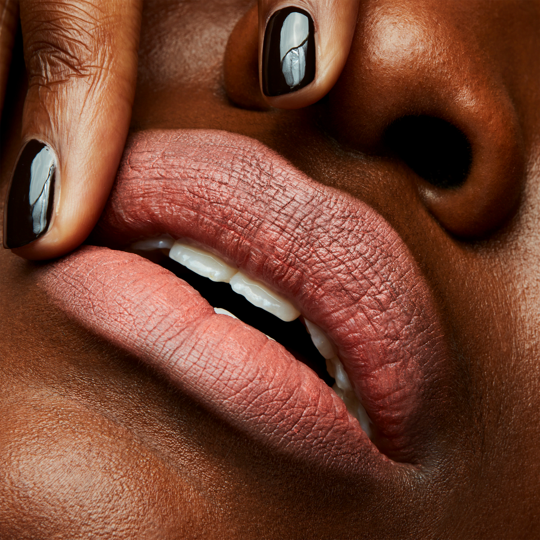M·A·C Matte Lipstick Kinda Sexy - Batom 3g