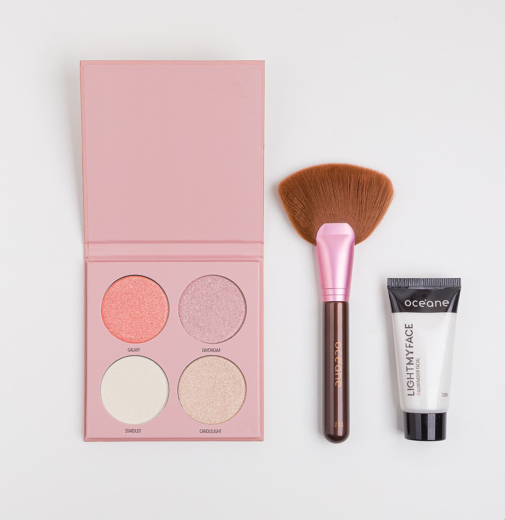 Kit Paleta de Iluminadores Collection, Light My Face e Pincel Leque
