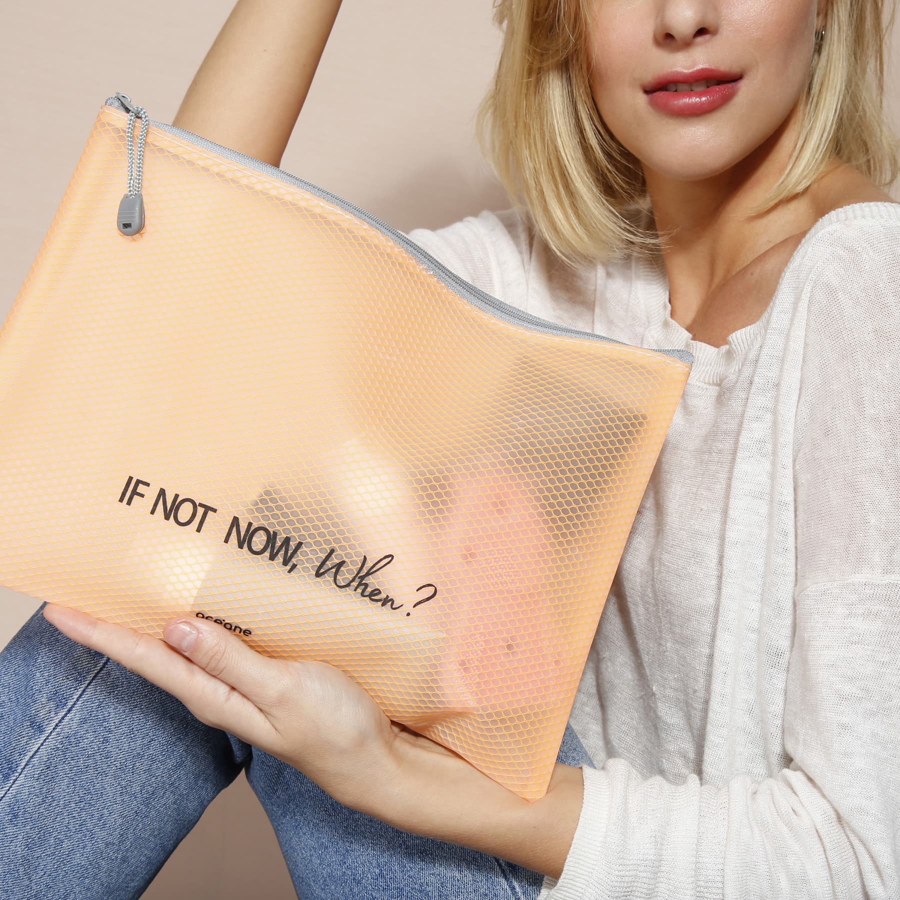 Take Me Away - Necessaire G