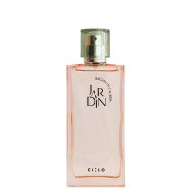 Perfume em frasco retangular de vidro transparente com líquido rosé claro. A embalagem leva o nome "JARDIN" em letras maiúsculas pretas e "Bergamota Calábria" em letras menores abaixo. Na parte inferior, está escrito "CICLO" em letras maiúsculas pretas.