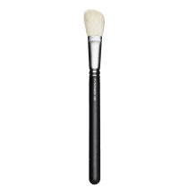 M·A·C 168S Large Angled - Pincel para Contorno