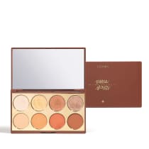 Paleta de sombras Niina Secrets da Eudora, com 8 tons em tons de marrom, laranja e dourado, em embalagem retangular de cor marrom com detalhes dourados.