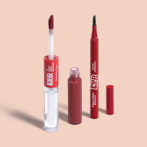 Combo QDB Pod Delas: Caneta Delineadora Preto 1,2ml + Batom Duo Vermelho se Inscreve 8ml