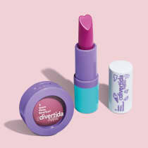 Combo QDB Divertida Make!: Blush Cremoso 2,3g + Batom Cremoso Lilás Contagiante 3,5g