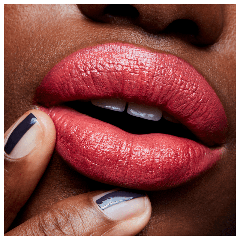 M·A·C Amplified Lipstick Vegas Volt - Batom Cremoso 3g